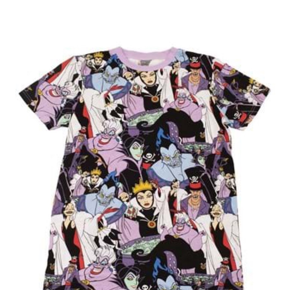 Cakeworthy Disney Villians Shirt - All over print - worn once at SDCC